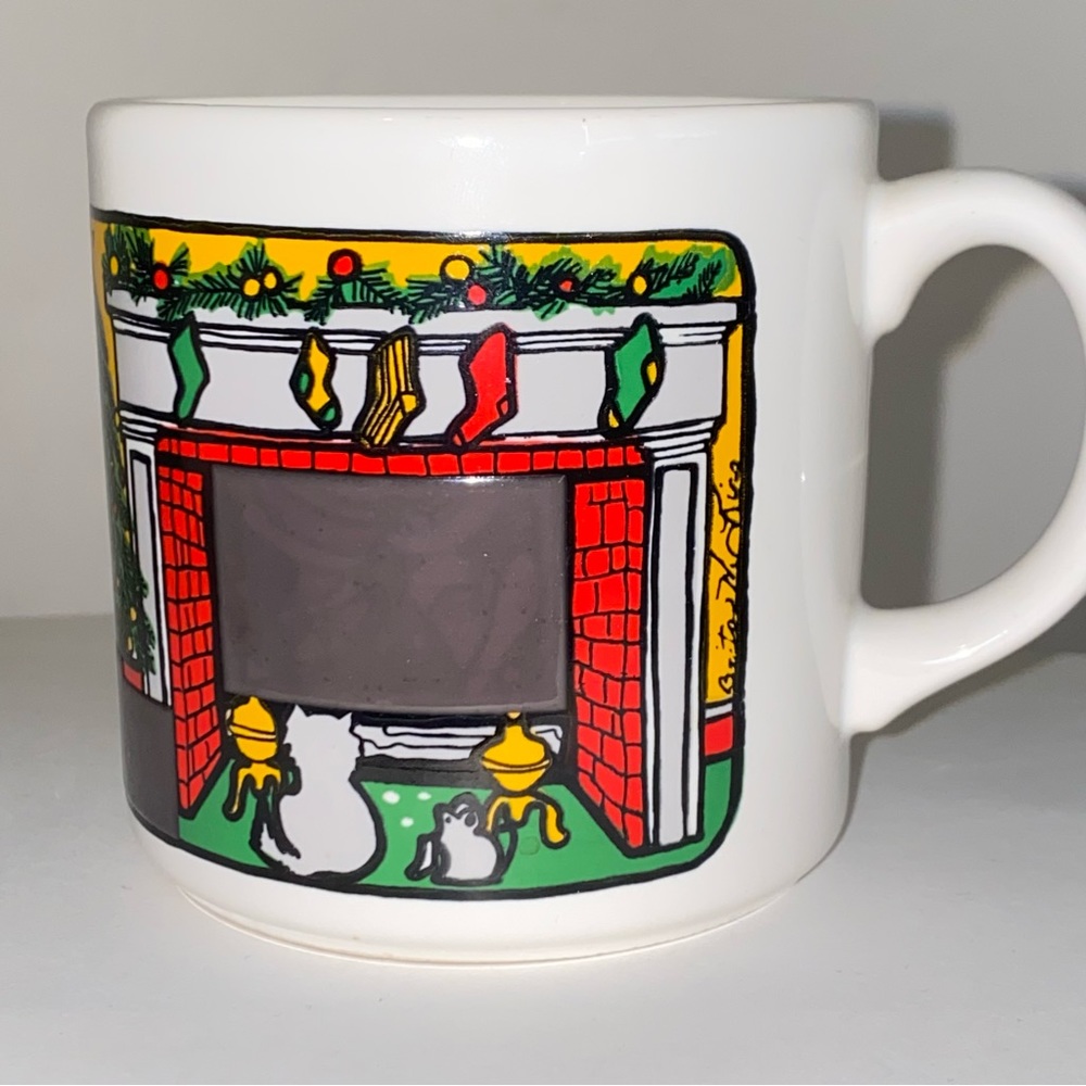 Vintage Houze Christmas Holiday Scene Mug Coffee Cup FPC England